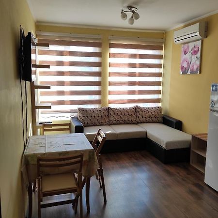 Apartment Natalia Бургас Экстерьер фото